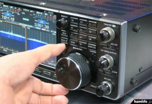 ICOM IC-7610 Presentation