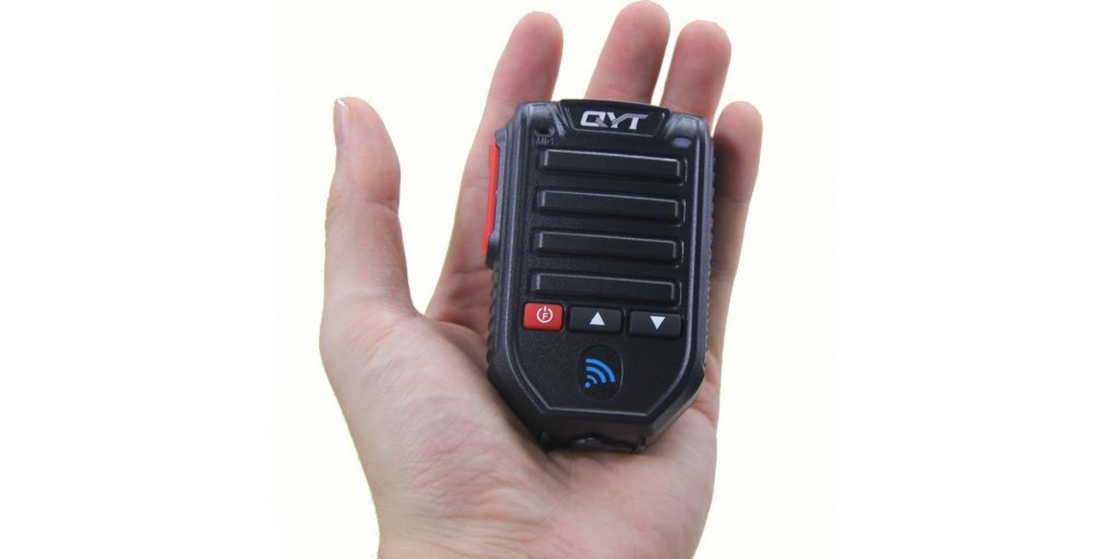 QYT Wireless Bluetooth Microphone